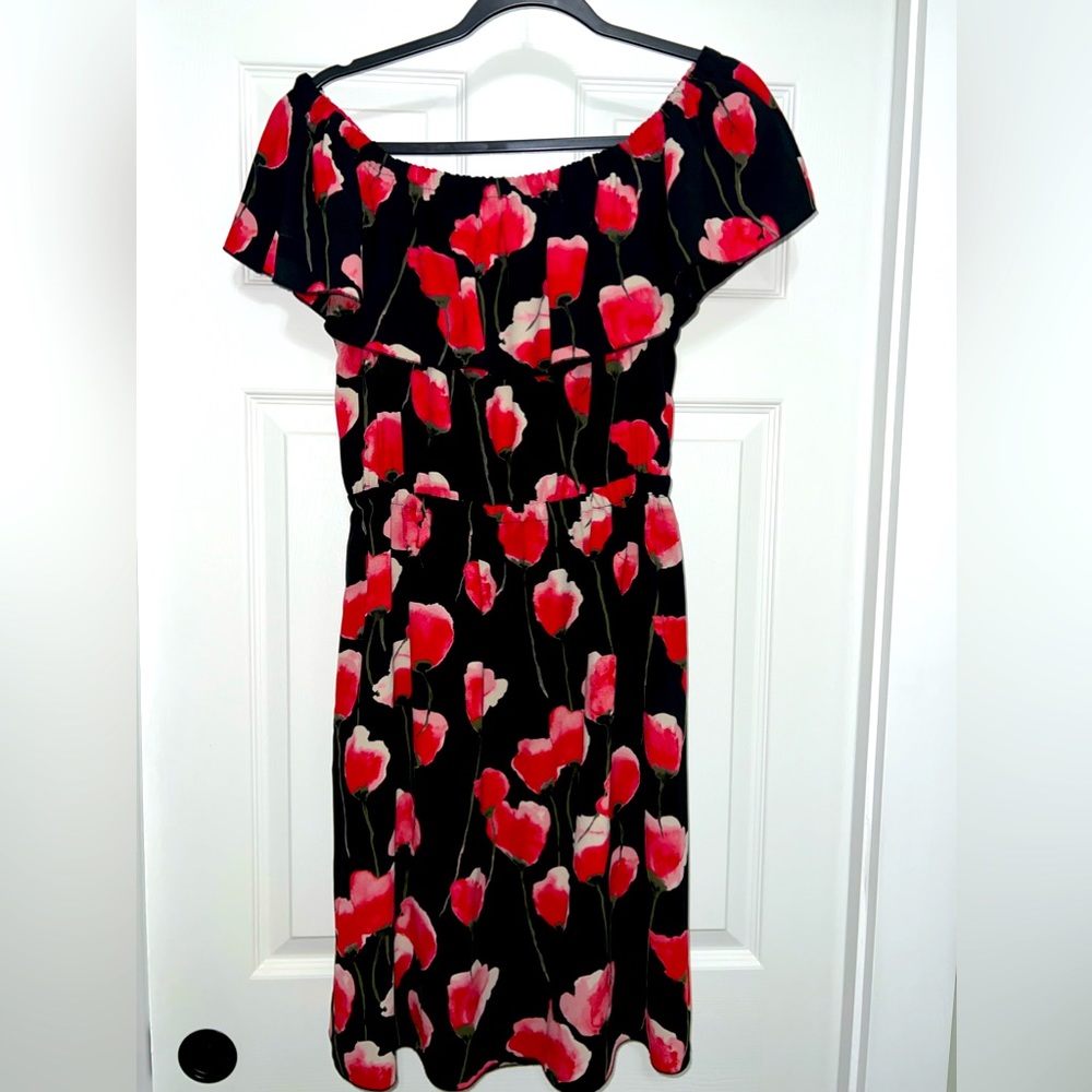Stunning off the shoulder dress from Aritzia